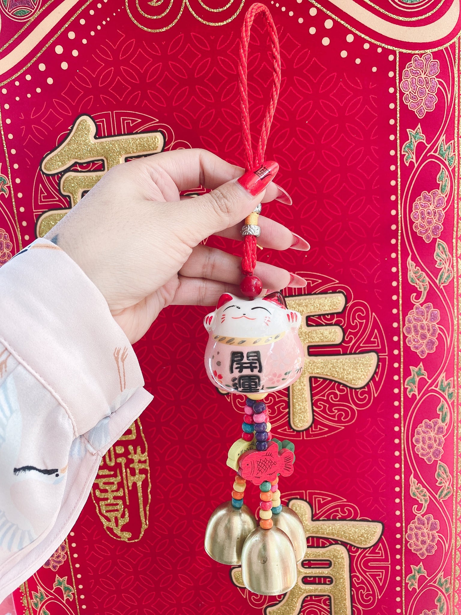 Colgante amuleto de maneki neko