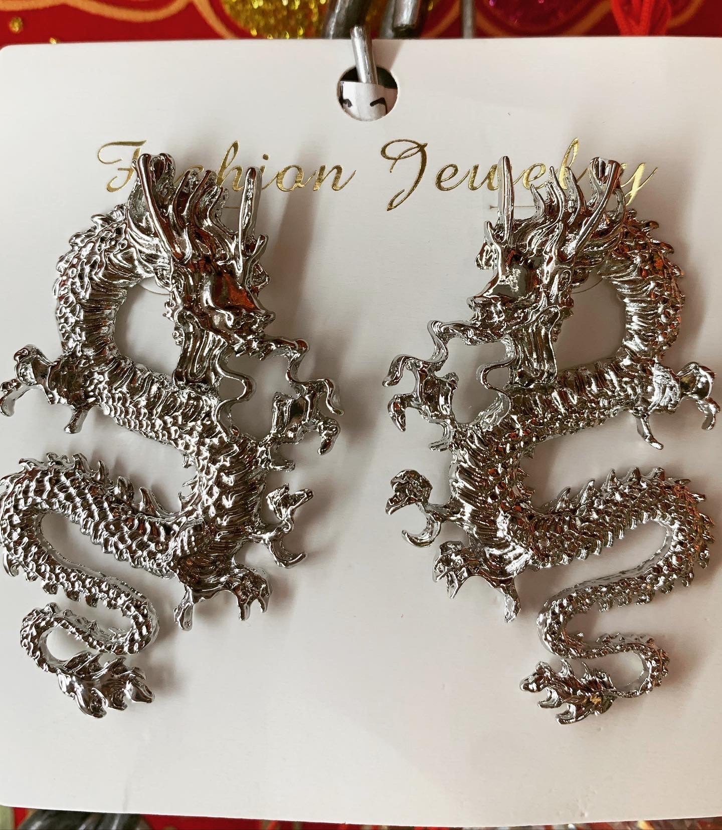 Aretes Dragón