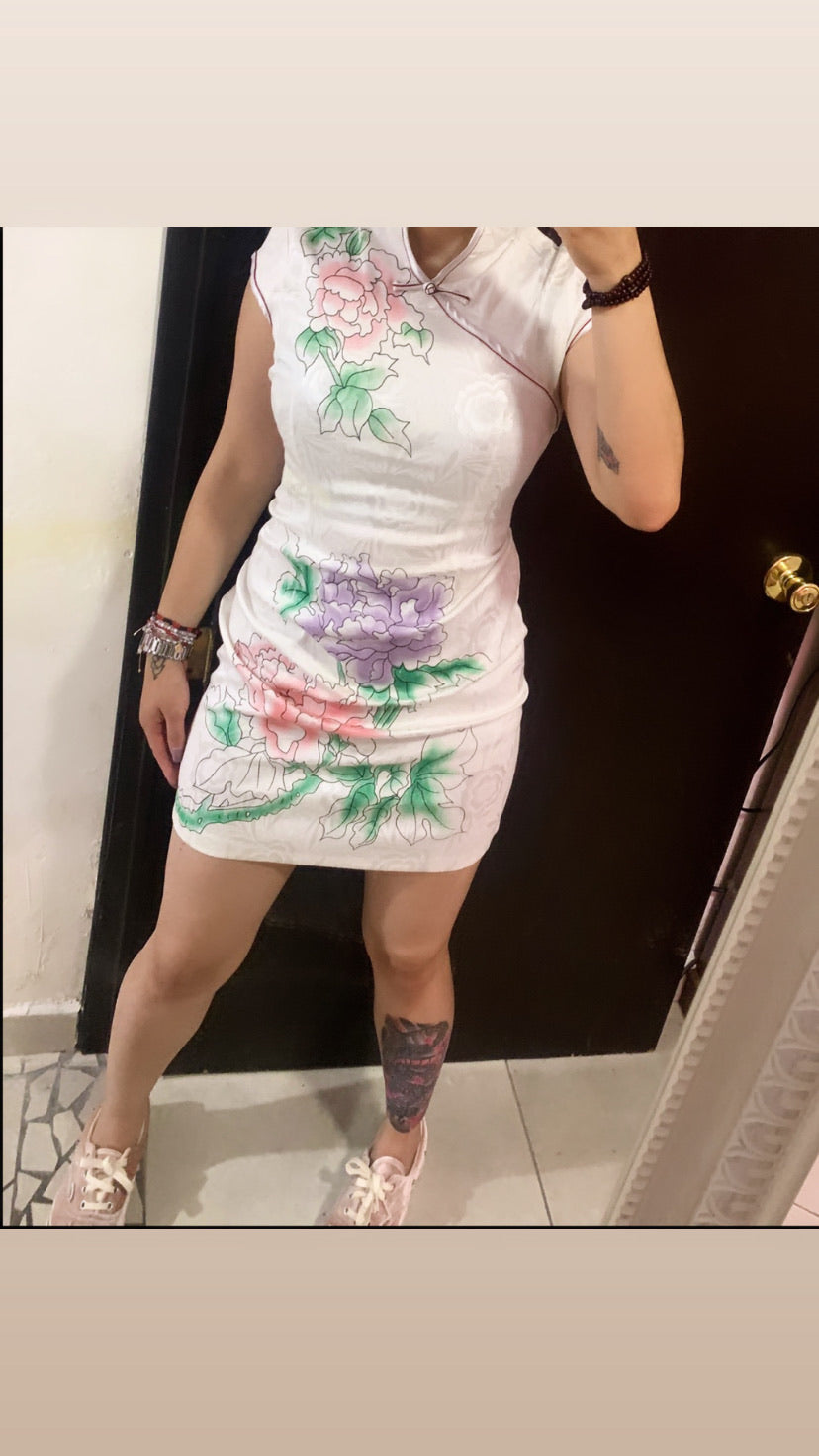 Qipao blanco flores