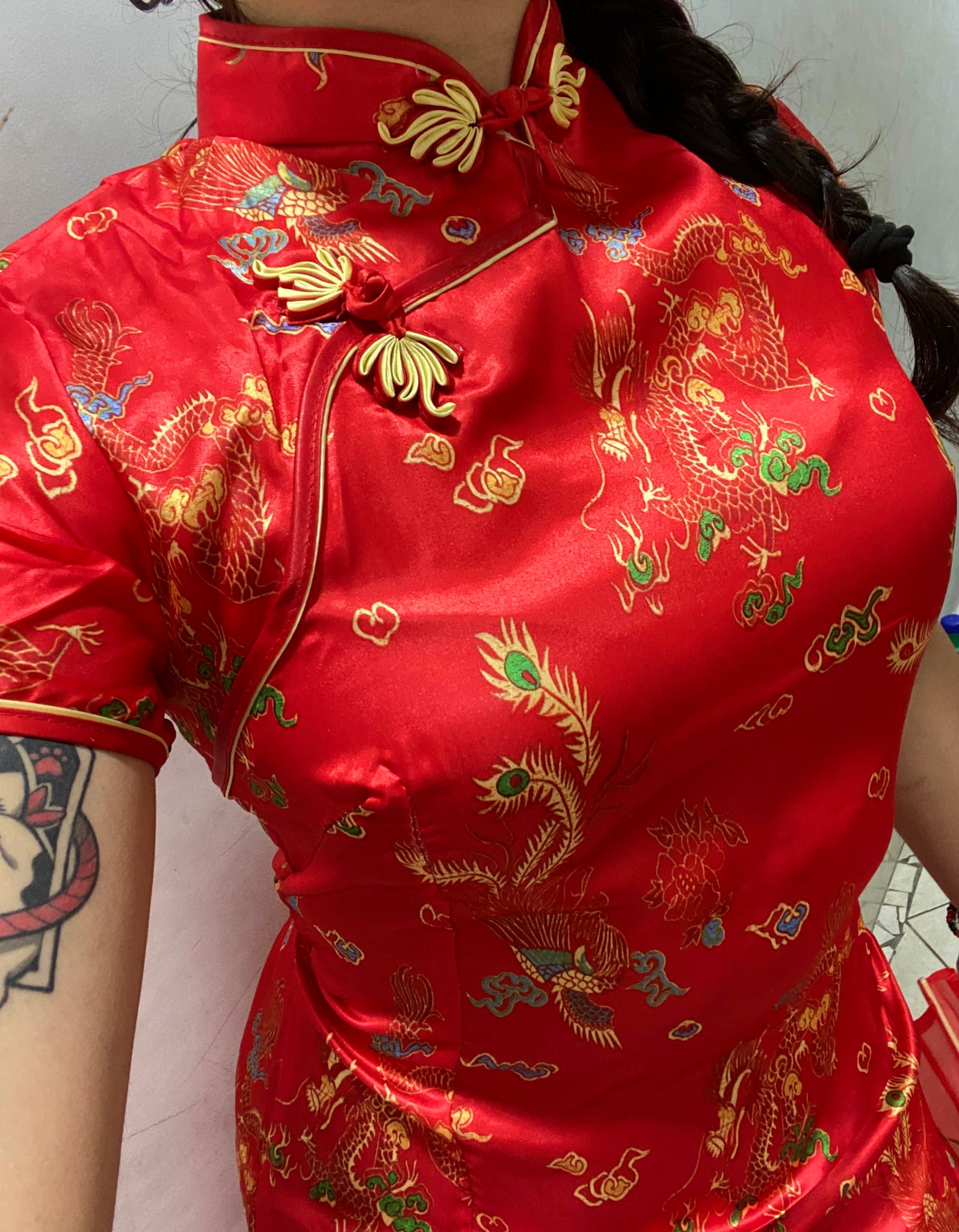 Qipao corto tela sencilla